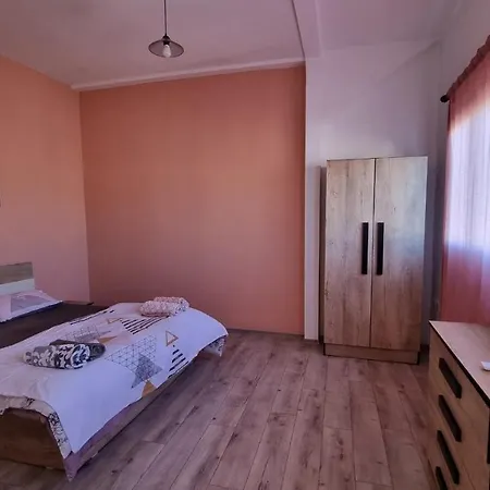Sky Apartament. Bllok District شقة *