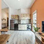 Sky Apartament. Bllok District Tirana