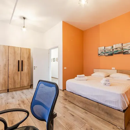 Sky Apartament. Bllok District * Tiran