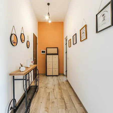 Sky Apartament. Bllok District * Tiran