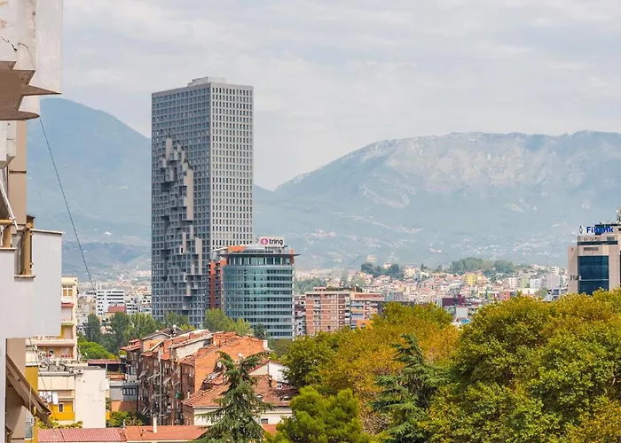 Sky Apartament. Bllok District Apartamento Tirana