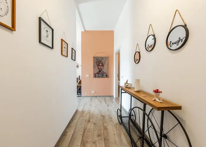 Sky Apartament. Bllok District Apartamento