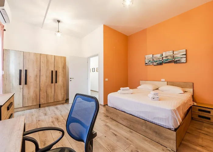 Sky Apartament. Bllok District * Tirana